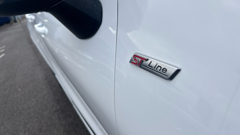 Ford Puma 1.0 EcoBoost Hybrid mHEV 155 ST-Line X 5dr Petrol Hatchback